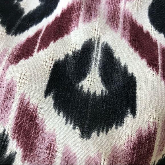 Wonderly Womens Size XS‎ Split Neck Geometric Print Top Tonal Pullover Smocking - Picture 7 of 8